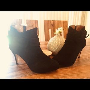 Corso como Black Dali bootie